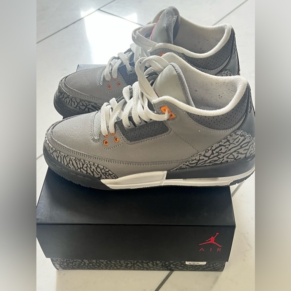Jordan Gray Retro 4 - Picture 1 of 5